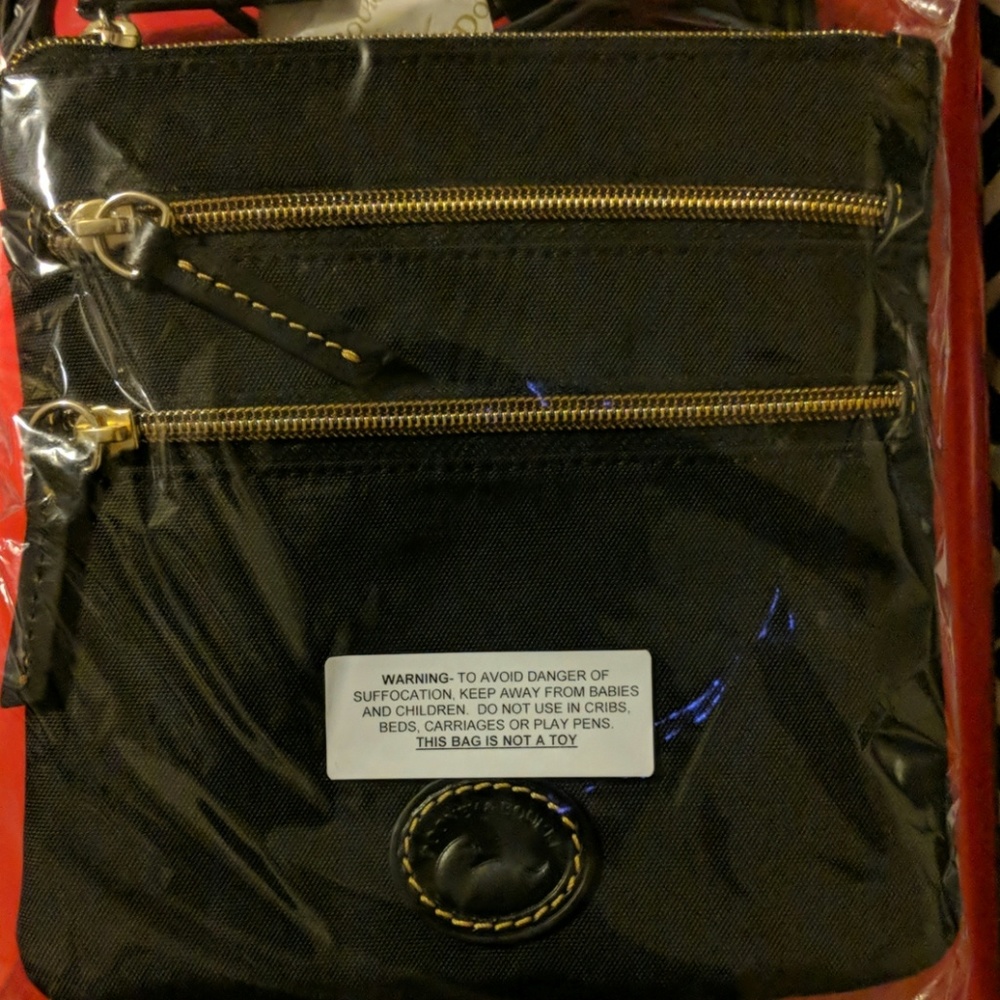Dooney & Bourke